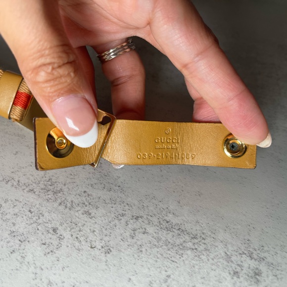 GUCCI TAN/RED ID LANYARD NECK STRAP STRIPED SHERRY LINE INTERLOCKING LEATHER - Picture 4 of 7